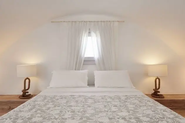 Deluxe Süit (with Private Outdoor Jacuzzi)