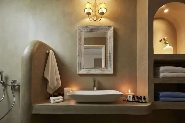 Deluxe Süit (with Private Outdoor Jacuzzi)