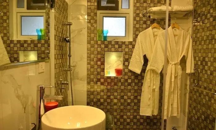 Luxury Apart Daire, 2 Yatak Odası, Mutfak, Havuz Manzaralı
