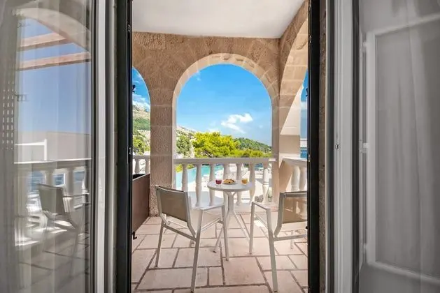 Family Room with Sea View