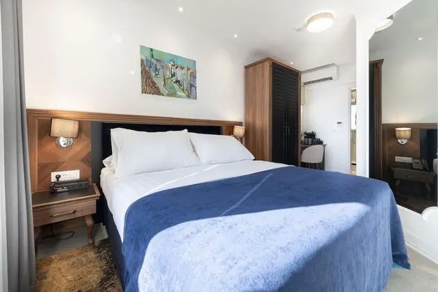 Standard Tek Büyük Yataklı Oda