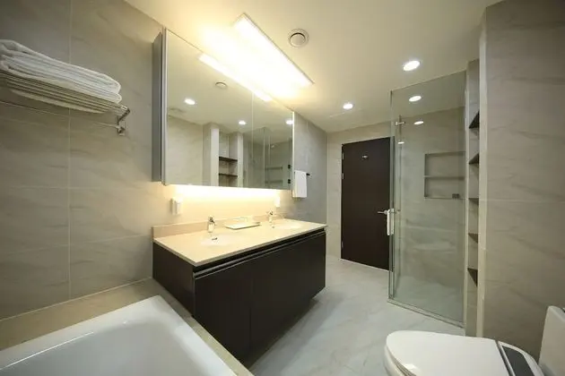 1-Bedroom Apartment with Kitchen: Extra person (over 6-year-old) will be charged upon check-in