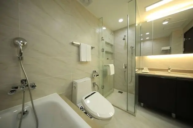 1-Bedroom Apartment with Kitchen: Extra person (over 6-year-old) will be charged upon check-in