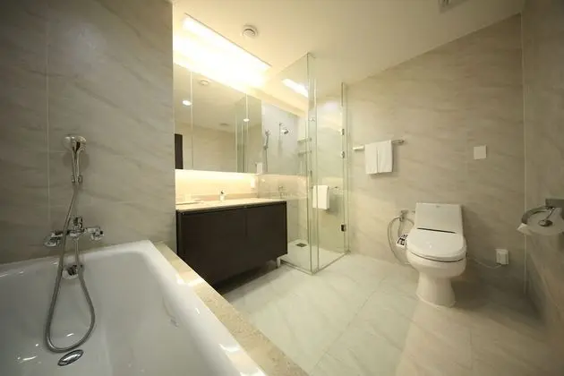 2-Bedroom Deluxe Apartment with Kitchen:Extra person (over 6-year-old) will be charged upon check-in
