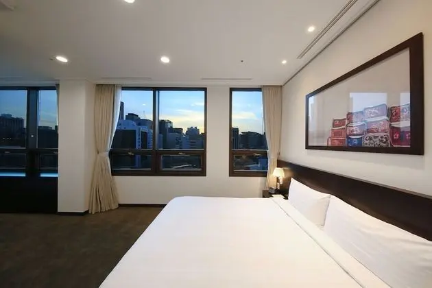 4-Bedroom Apartment with Kitchen:Extra person (over 6-year-old) will be charged upon check-in