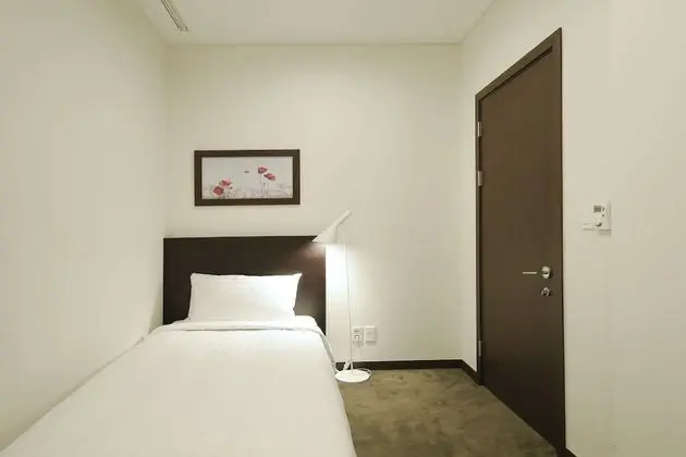 4-Bedroom Apartment with Kitchen:Extra person (over 6-year-old) will be charged upon check-in