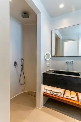 Superior Tek Büyük veya İki Ayrı Yataklı Oda