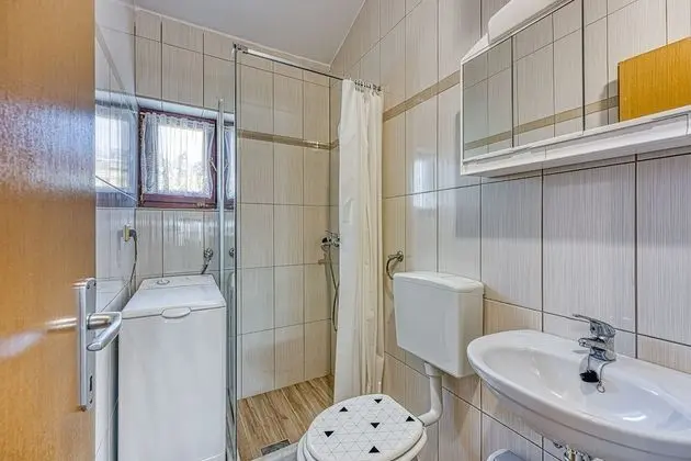 Family Apart Daire, 1 Çift Kişilik Yatak ve Çekyat, Bahçeli (Orange Apartment Sea View)