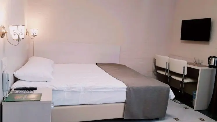 Standard Tek Büyük Yataklı Oda