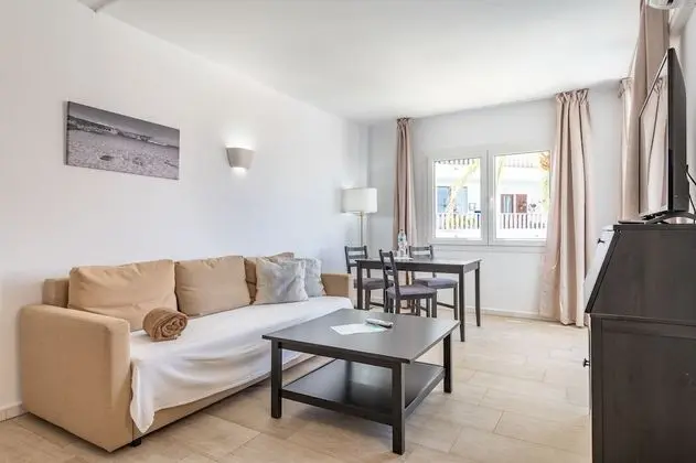 Standard Apart Daire, 1 Yatak Odası, Teras, Havuz Manzaralı