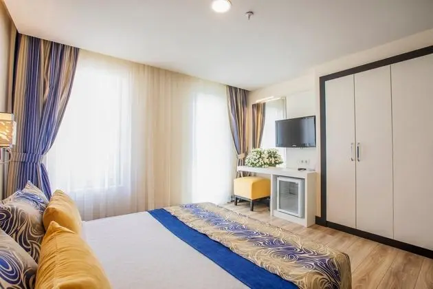 https://images.etstur.com/files/images/hotelImages/TR/92980/l/Orange-County-Resort-Hotel-Alanya-Oda-345998.jpg