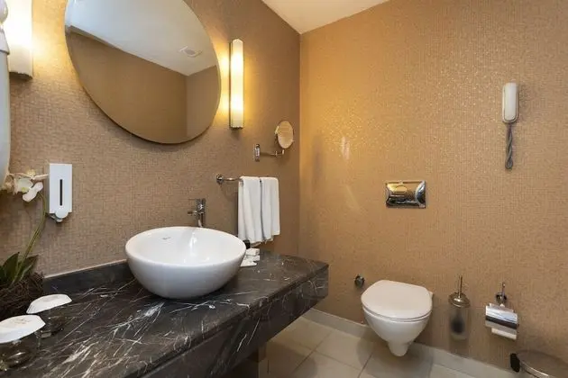 King Suite Sea View with Jacuzzi