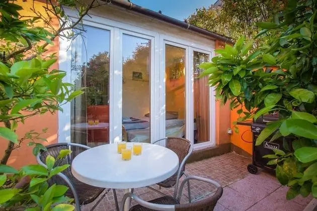 Stüdyo (Orange - garden terrace - SA1(2+1))