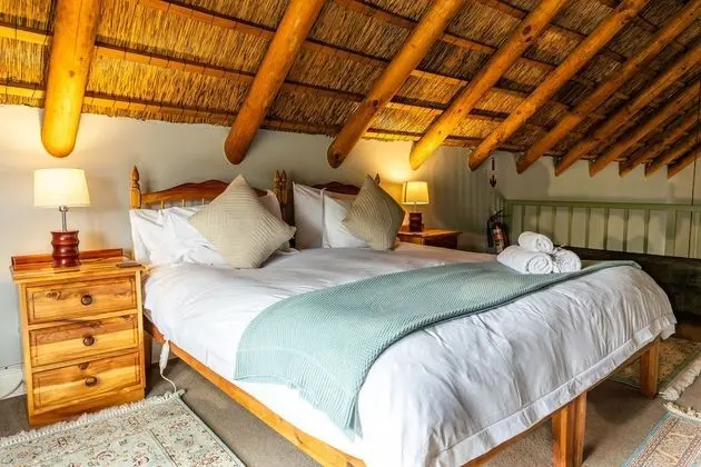 Luxury Kır Evi, 2 Yatak Odası, Dağ Manzaralı, Havuz Kenarı