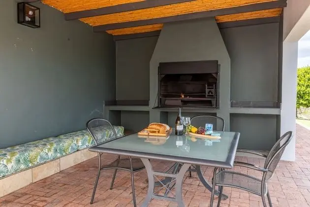 Luxury Kır Evi, 2 Yatak Odası, Dağ Manzaralı, Havuz Kenarı