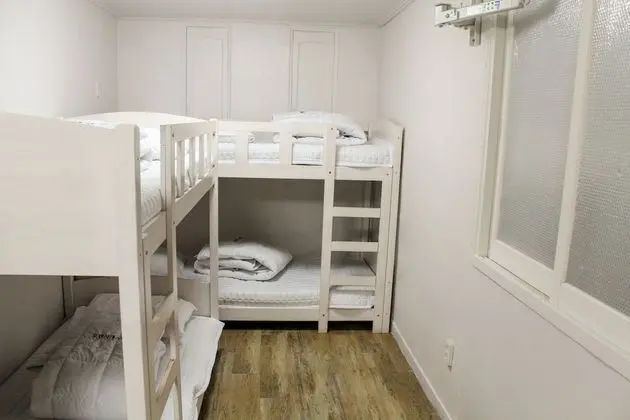 Ortak Ranzalı Oda, Sadece erkekler için (10-person)