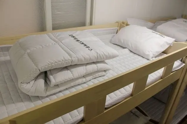 Ortak Ranzalı Oda, Sadece kadınlar için (10-person)