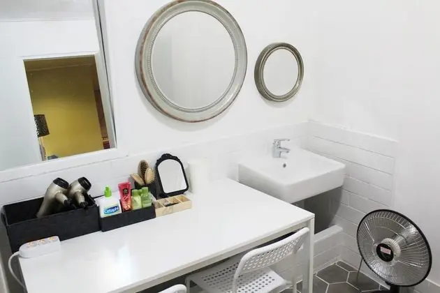 Ortak Ranzalı Oda, Sadece kadınlar için (10-person)