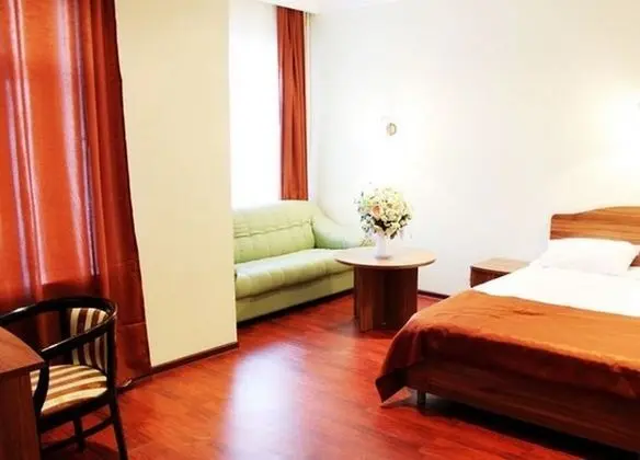 Comfort Tek Büyük veya İki Ayrı Yataklı Oda