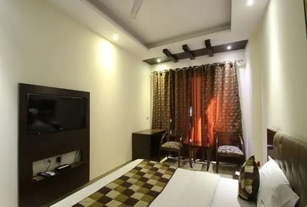 Deluxe Tek Büyük Yataklı Oda, Sigara İçilmez