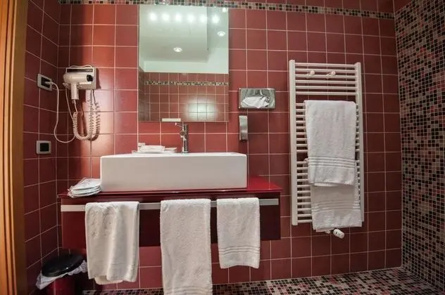 1 Çift Kişilik Veya 2 Tek Kişilik Yatak Standard