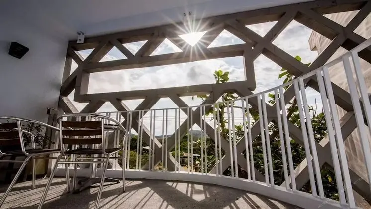 Üç Kişilik Oda, Birden Çok Yatak, Balkon