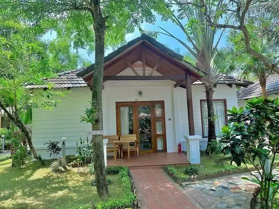 Deluxe Bungalov, Havuz Manzaralı