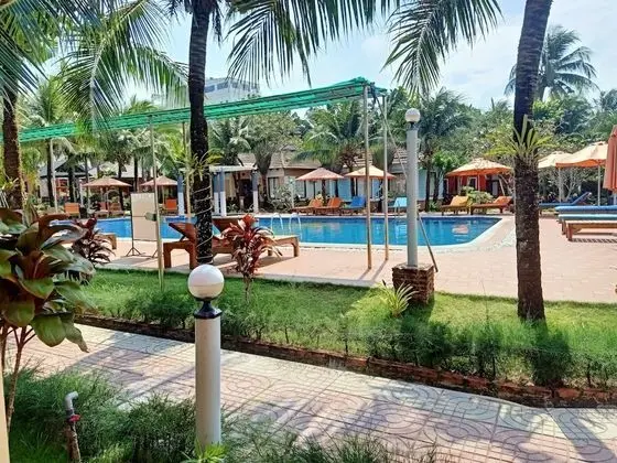 Deluxe Bungalov, Havuz Manzaralı
