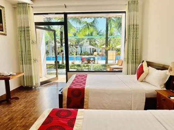 Deluxe Bungalov, Havuz Manzaralı