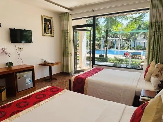 Deluxe Bungalov, Havuz Manzaralı