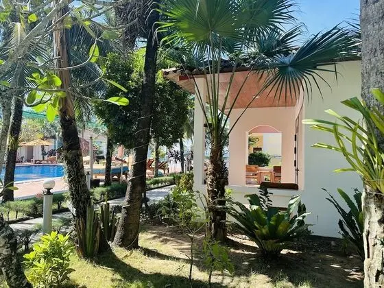 Deluxe Bungalov, Havuz Manzaralı
