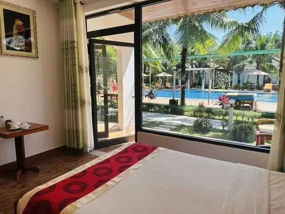 Deluxe Bungalov, Havuz Manzaralı