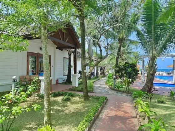 Deluxe Bungalov, Havuz Manzaralı
