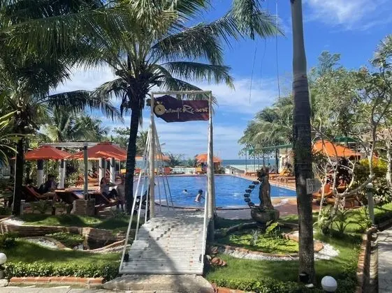 Deluxe Bungalov, Havuz Manzaralı