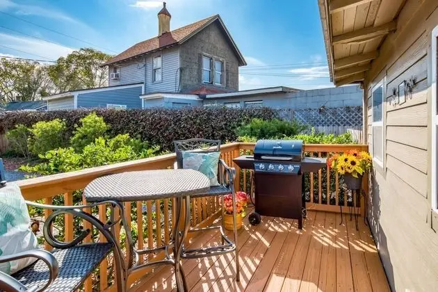 Apart Daire (Orange Street Apartment)