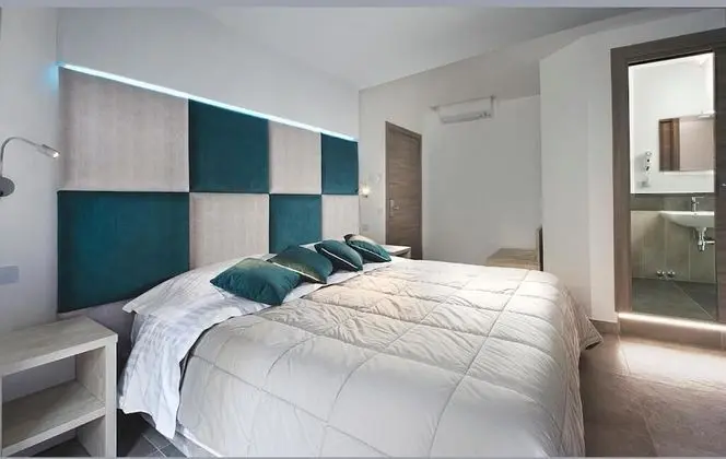 Tek Büyük Yataklı Oda, Balkon