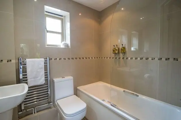 Standard Üç Kişilik Oda, Banyolu/Duşlu (Room 6 )
