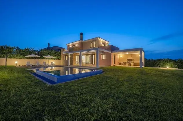 Deluxe Villa, 5 Yatak Odası, Kişiye Özel Havuzlu