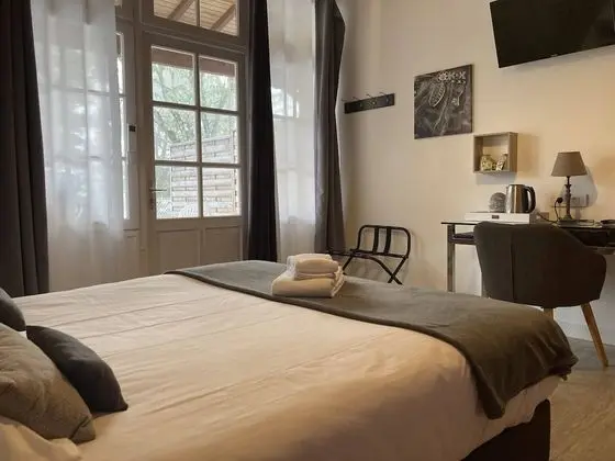 Comfort Tek Büyük Yataklı Oda, Teras, Zemin Kat
