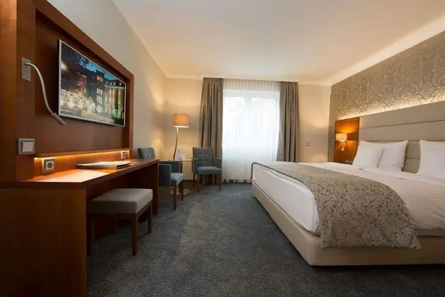 Comfort Tek Büyük Yataklı Oda
