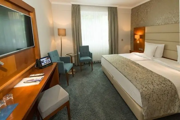 Comfort Tek Büyük Yataklı Oda