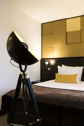 Standard Tek Büyük Yataklı Oda