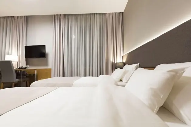 Deluxe Tek Büyük veya İki Ayrı Yataklı Oda, 1 Yatak Odası, Avlu Manzaralı