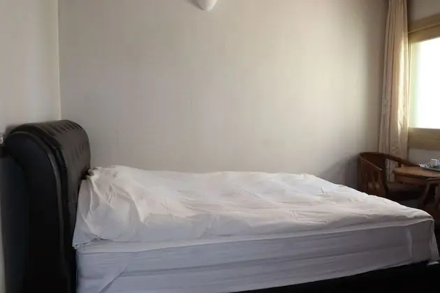 Basic Tek Büyük Yataklı Oda