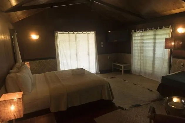 Villa, Havuz Kenarı