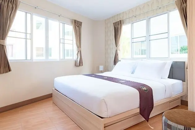 Grand Deluxe Room