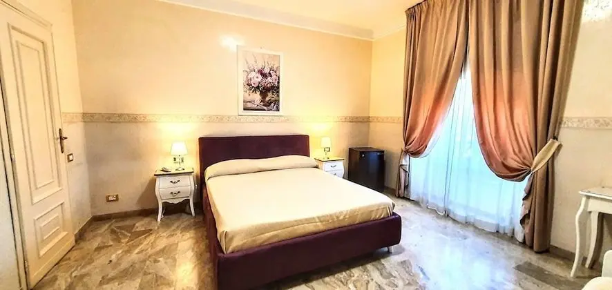 Classic Tek Büyük veya İki Ayrı Yataklı Oda, Park Manzaralı