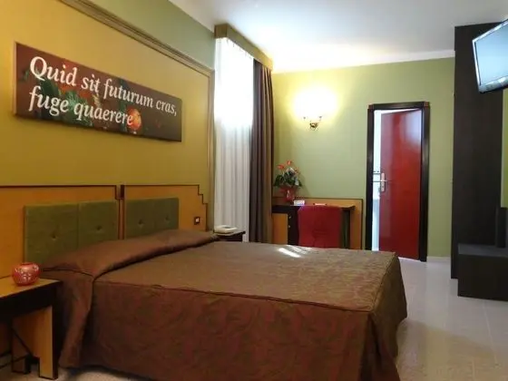 Tek Büyük veya İki Ayrı Yataklı Oda