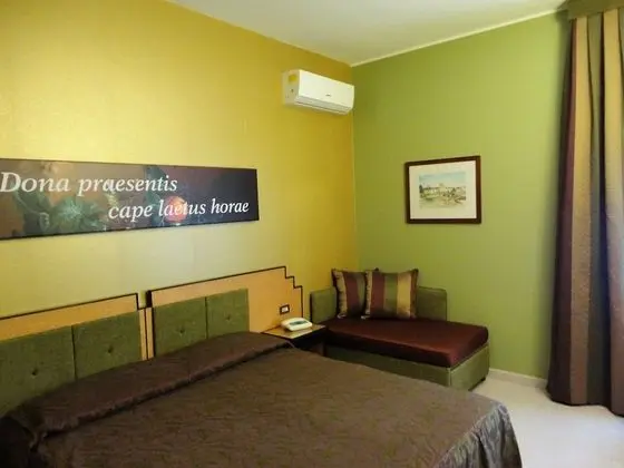 Tek Büyük veya İki Ayrı Yataklı Oda