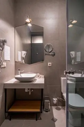 Deluxe Tek Büyük veya İki Ayrı Yataklı Oda